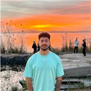 Ingeniero enfocado en la programación web, con formación en todo tipos de tecnologías, React, nextjs, java, python, node, php